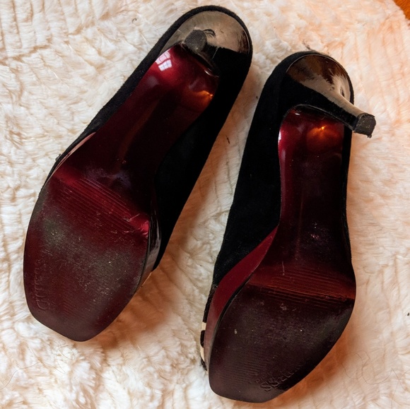 ❌SOLD❌Patent Leather & Textured Animal Print Guess Heel - Picture 4 of 6